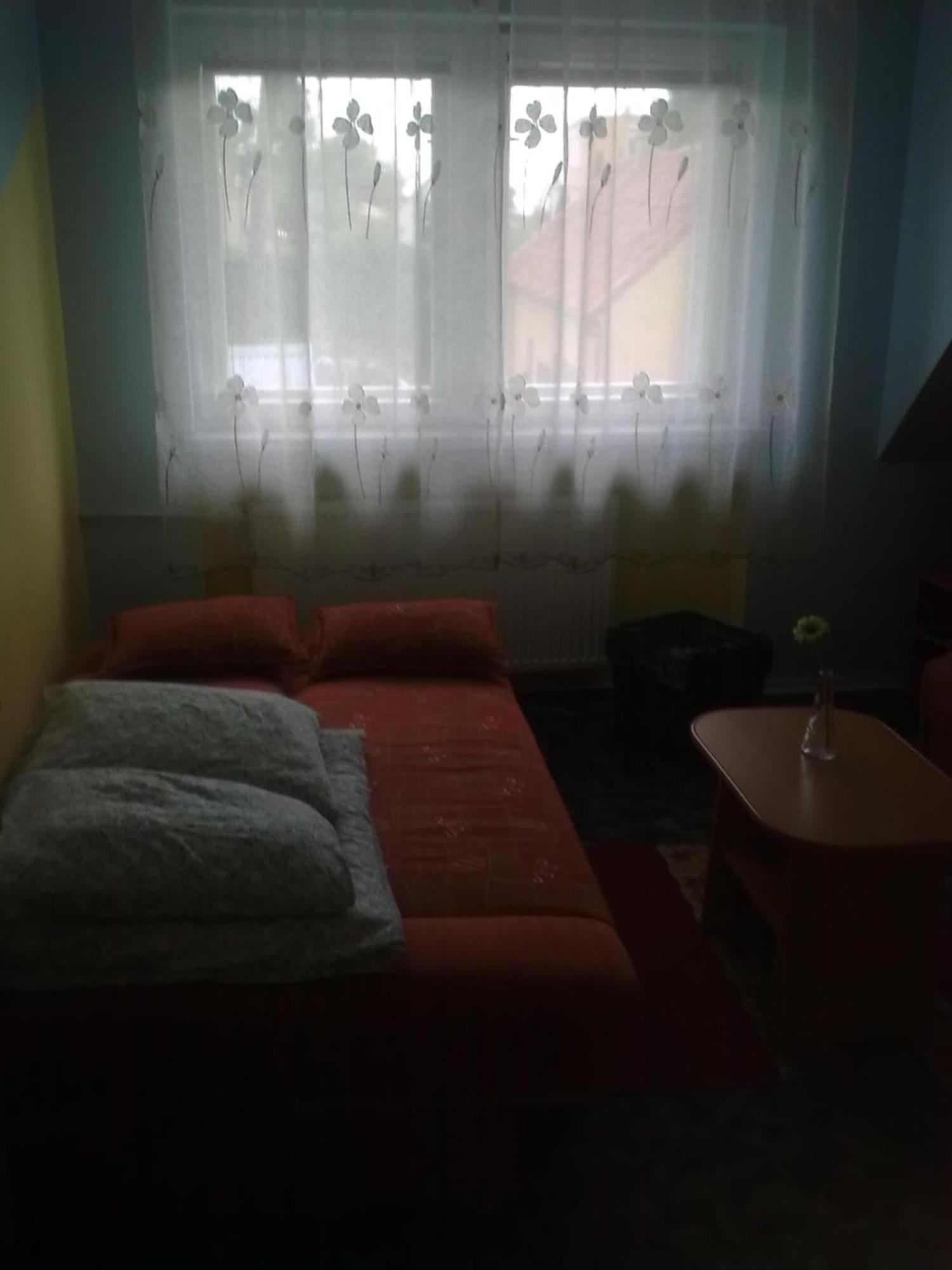 Apartamenty, Pokoje, Noclegi Pracownicze " Skarpa" Wilkasy Exterior photo