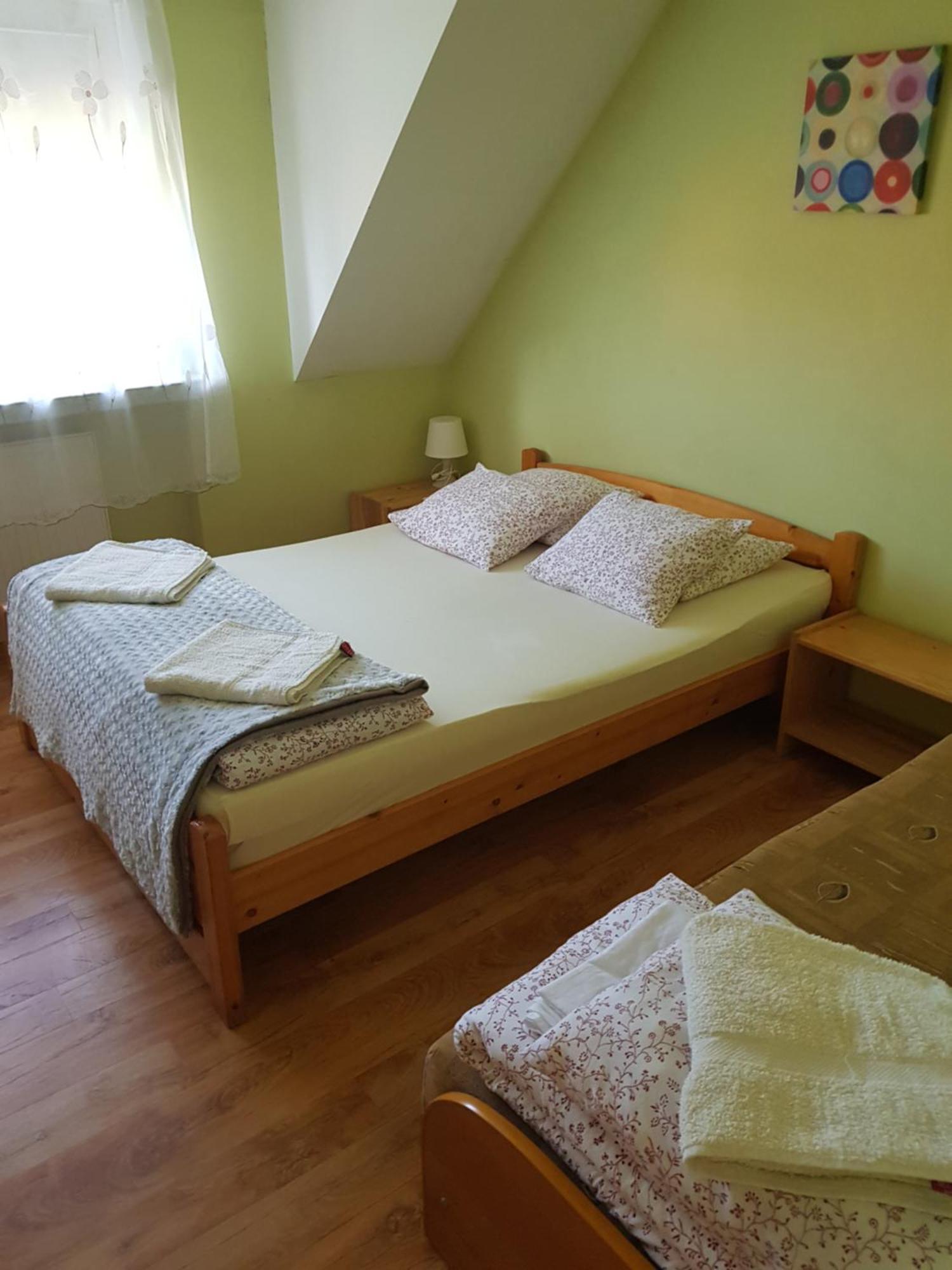 Apartamenty, Pokoje, Noclegi Pracownicze " Skarpa" Wilkasy Exterior photo